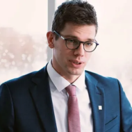 Dr. Raphael Ptack