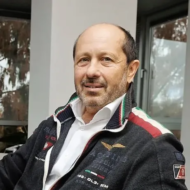 Dr. Dolf Dominik